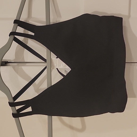 Sold Out Online...Fabletics Impact Seamless Strappy Bra NWT - Picture 3 of 4